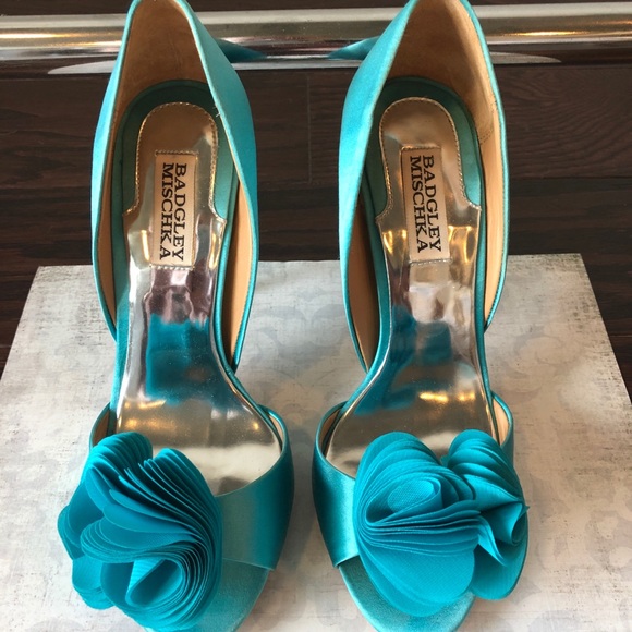 Badgley Mischka Blossom - Picture 3 of 8